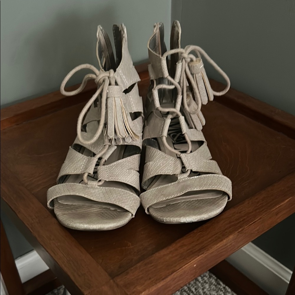 Sam & Libby Cream Gladiator Sandals